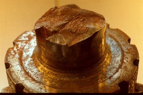 the picture shows a piece of metal, that needs to be tested